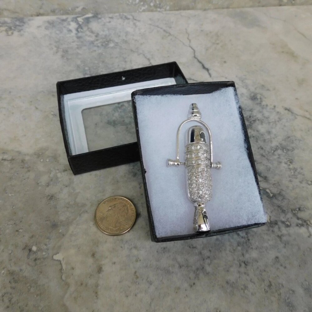 Large Sterling Silver Moving Microphone Pendant with rhinestones - Picture 2 of 4